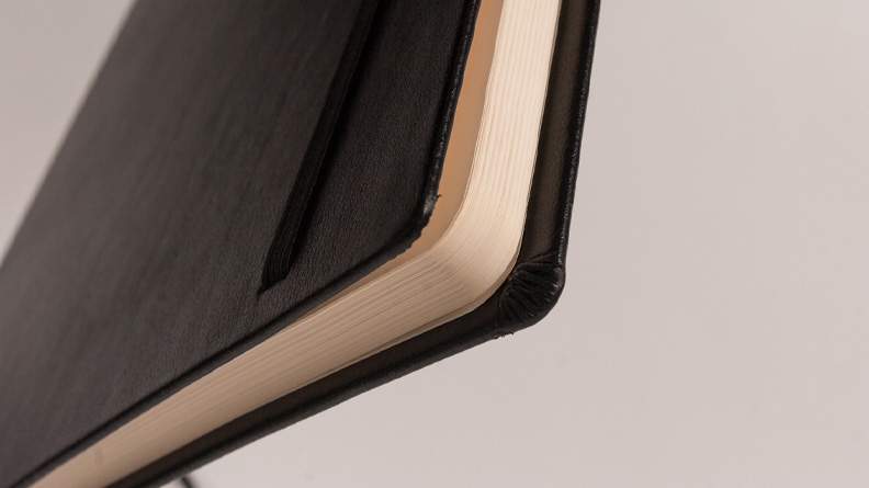 Elegant round corners closeup